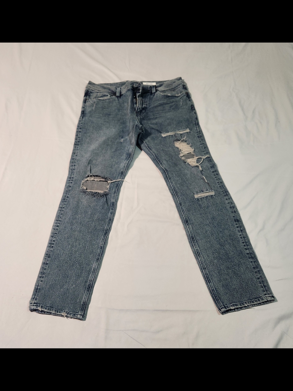 H&M Men’s Slim Fit Ripped Jeans in Faded Blue 34